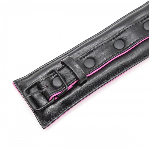 Черно-розовый ошейник с поводком на цепи Черно-розовый ошейник с поводком на цепи