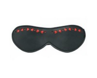 Черная маска на глаза с сердечками