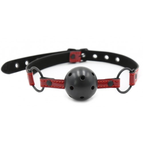 Дышащий кляп-шар на красном лаковом ремешке