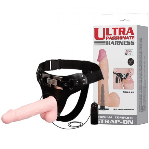 Страпон на трусиках с выносным пультом управления 17 см Страпон на трусиках с выносным пультом управления 17 см