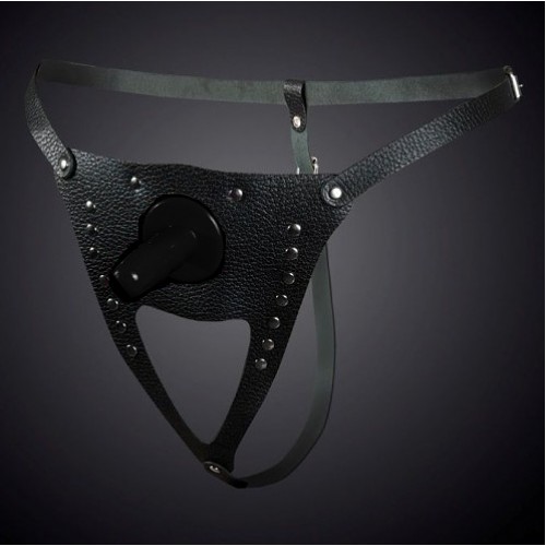 Трусики для страпона с заклепками из натуральной кожи со штырьком Sitabella Трусики для страпона с заклепками из натуральной кожи со штырьком Sitabella