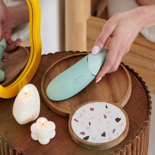 Бесконтактный вакуумно-волновой стимулятор клитора Womanizer Next цвета шалфея Бесконтактный вакуумно-волновой стимулятор клитора Womanizer Next цвета шалфея