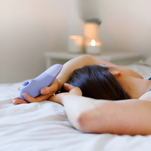 Бесконтактный вакуумно-волновой стимулятор клитора с вибрацией Womanizer Enhance сиреневый Бесконтактный вакуумно-волновой стимулятор клитора с вибрацией Womanizer Enhance сиреневый