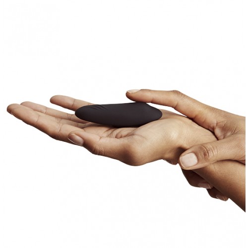 Смарт-вибростимулятор клитора We-Vibe Moxie черный Смарт-вибростимулятор клитора We-Vibe Moxie черный